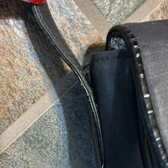 Vintage Fendi Crossbody - GUC - Picture 13 of 14